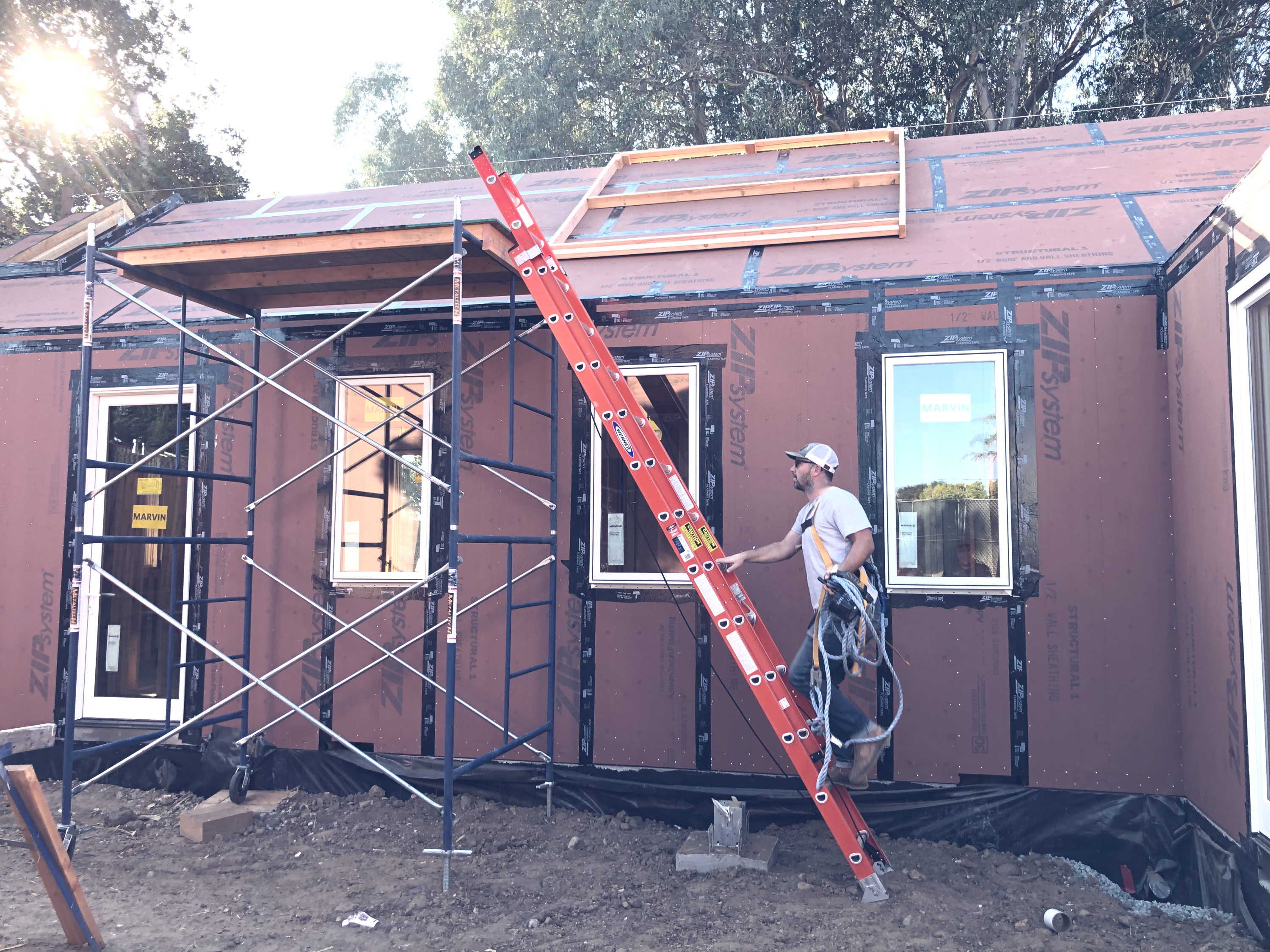 Residential construction coordination on site